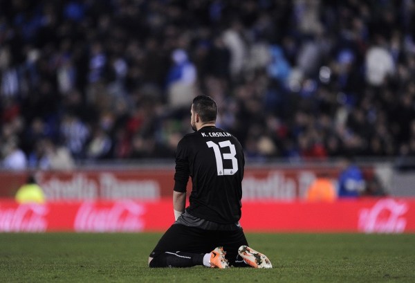 米乐mile- 圣徒门将巴祖努神勇扑救，零封场次追平队史纪录  